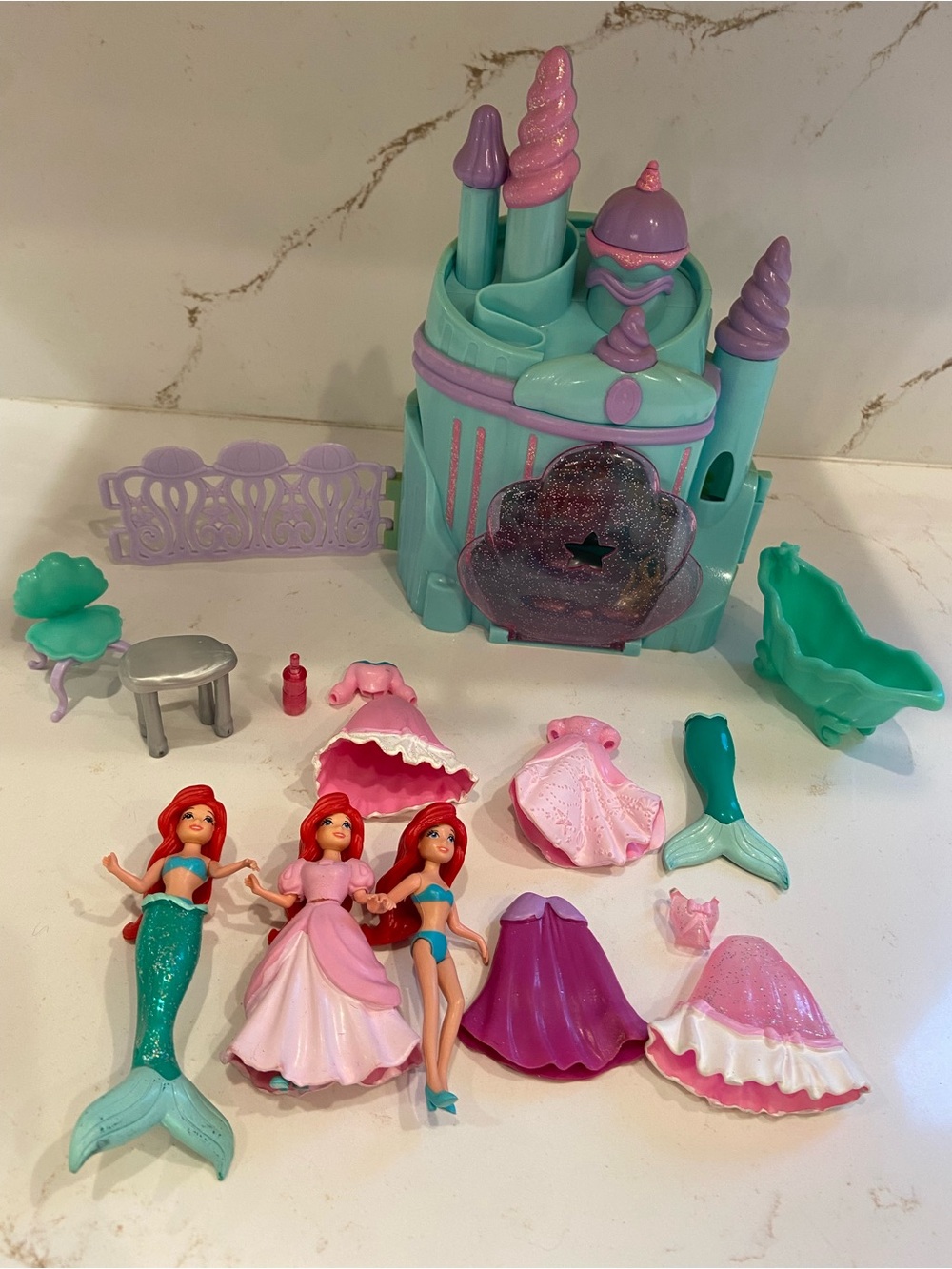 Disney’s Little Mermaid Polly Pocket Royal Castle Set w Accessories.